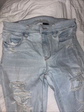 American Eagle Outfitters Light Blue Distressed Skinny Jeans